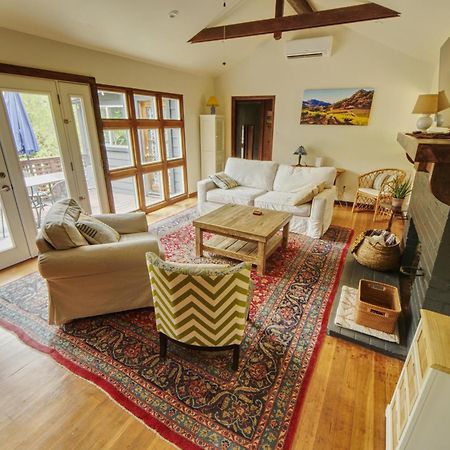 Rivers Breeze Relaxing Riverside Cabin With Private Suite Kayaks Healdsburg Exteriör bild
