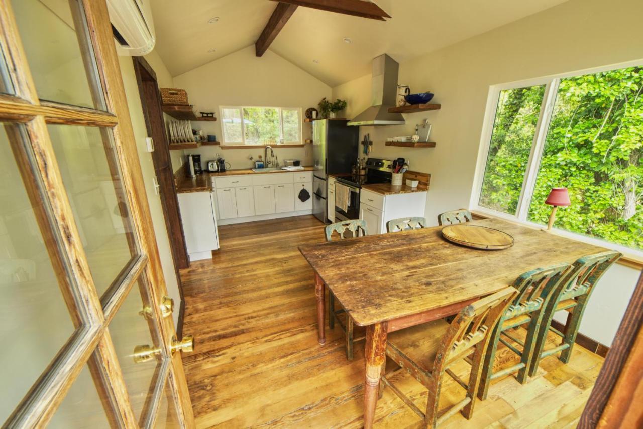 Rivers Breeze Relaxing Riverside Cabin With Private Suite Kayaks Healdsburg Exteriör bild