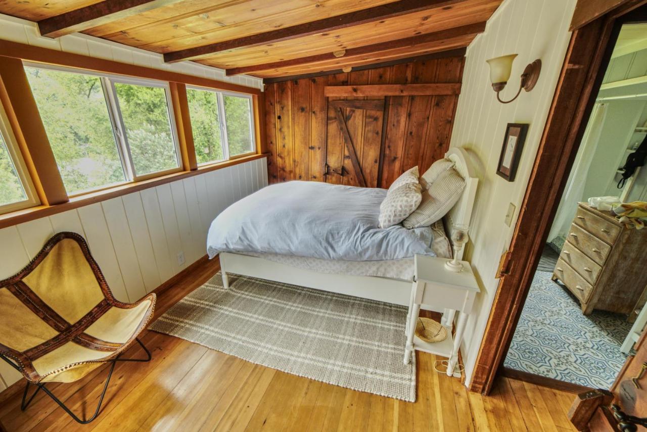 Rivers Breeze Relaxing Riverside Cabin With Private Suite Kayaks Healdsburg Exteriör bild