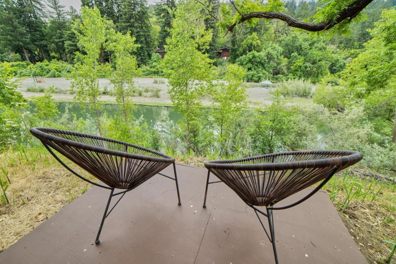 Rivers Breeze Relaxing Riverside Cabin With Private Suite Kayaks Healdsburg Exteriör bild